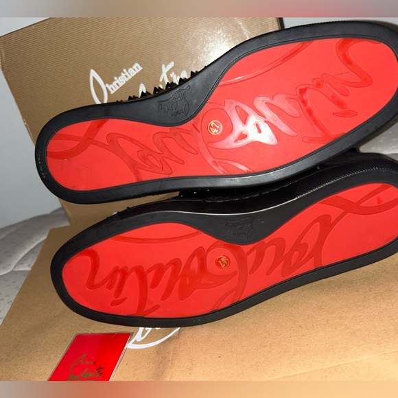 Louboutin new at a good price - Picture 8 of 14